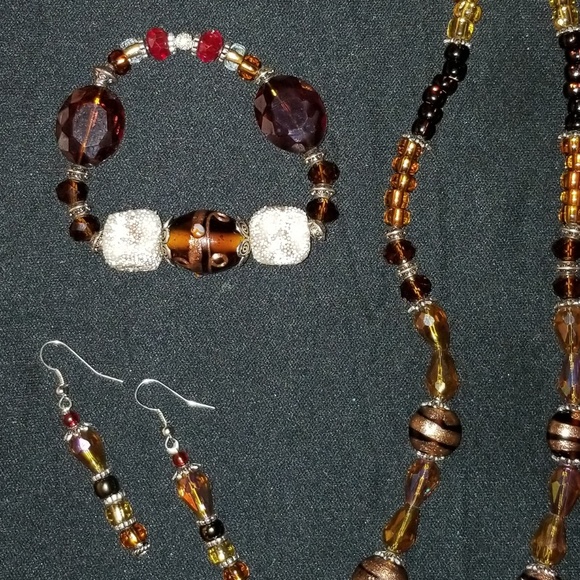 Jewlery - Picture 4 of 8